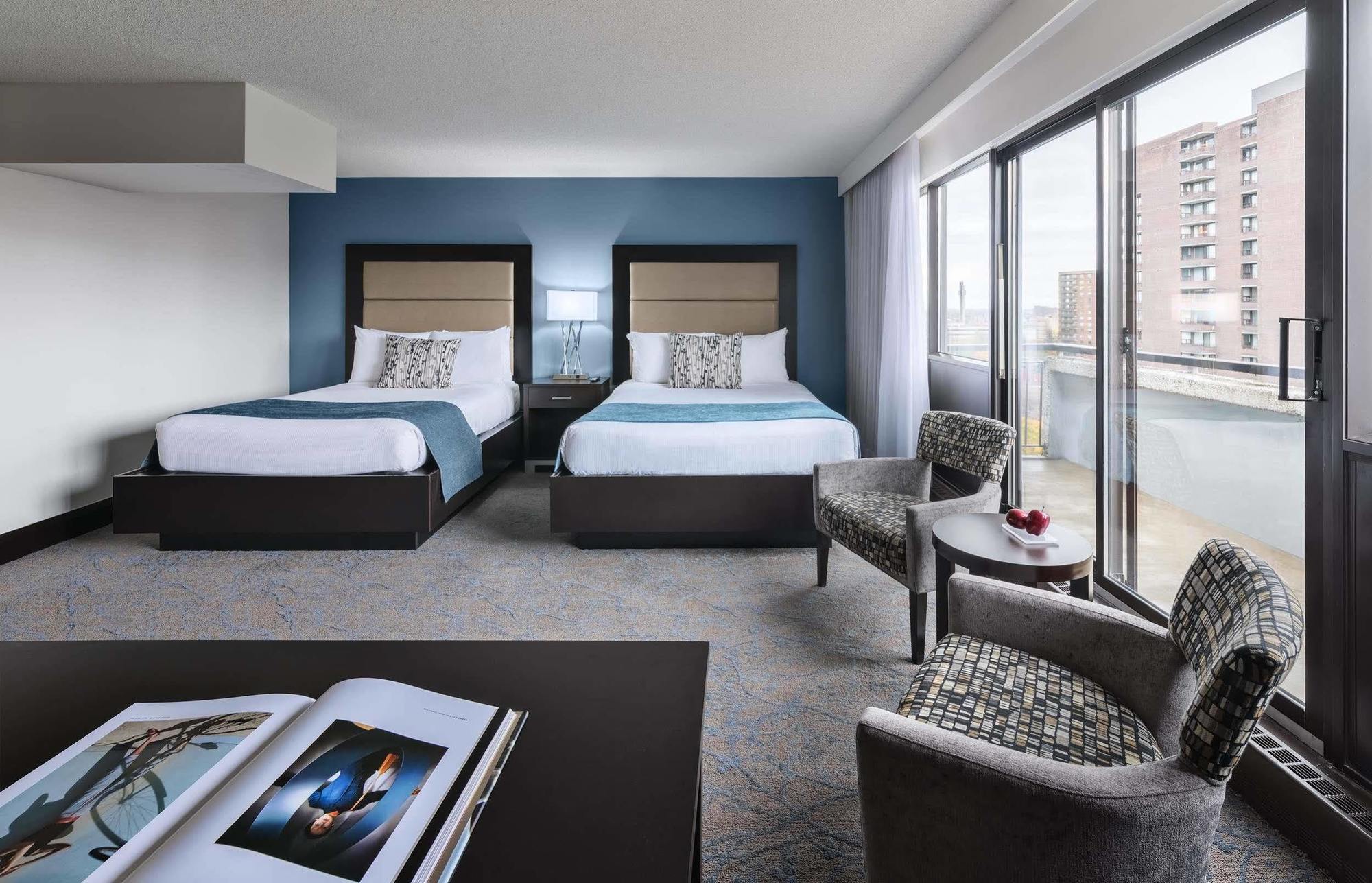 Ottawa Embassy Hotel & Suites Exteriör bild