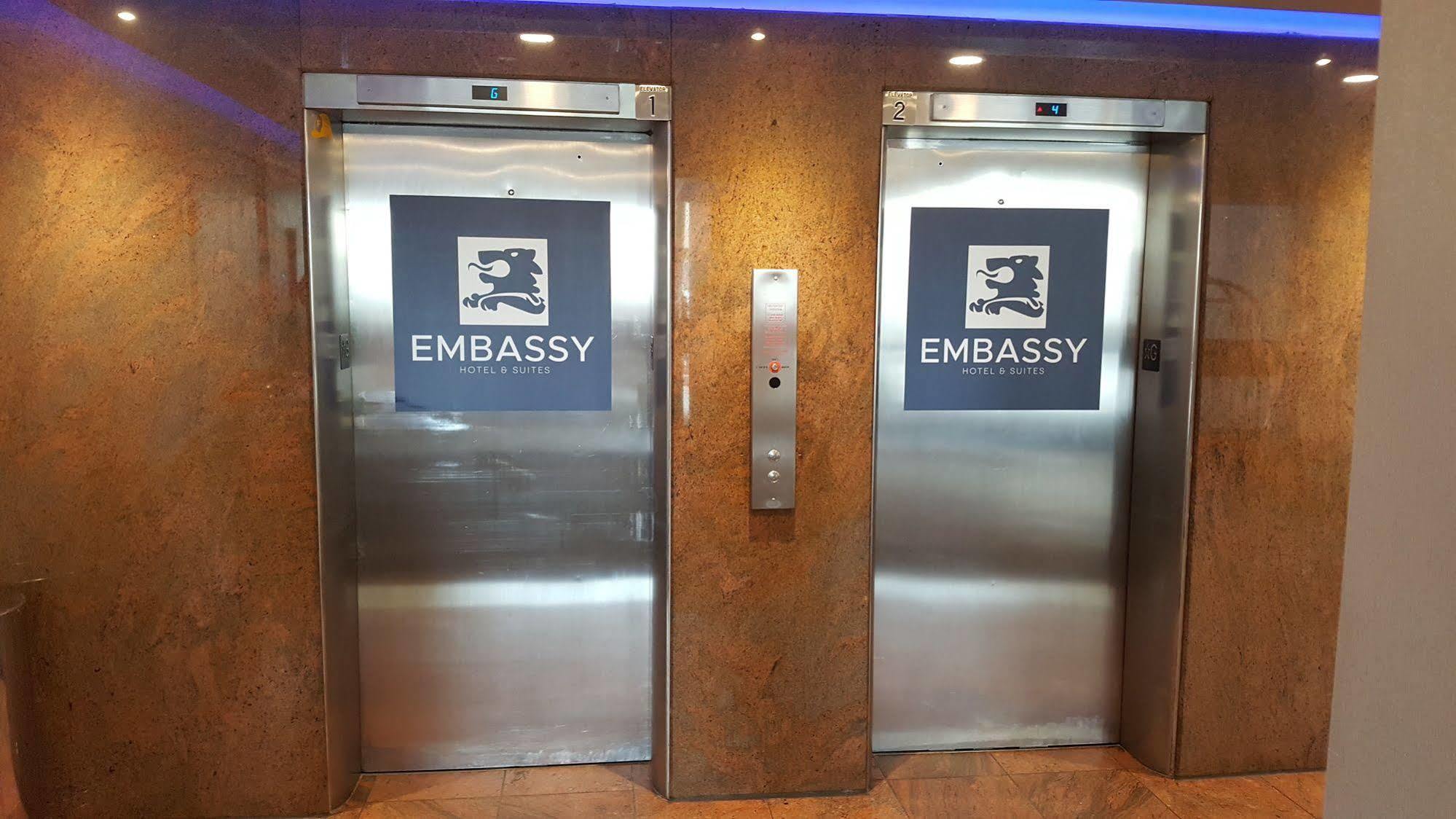 Ottawa Embassy Hotel & Suites Exteriör bild